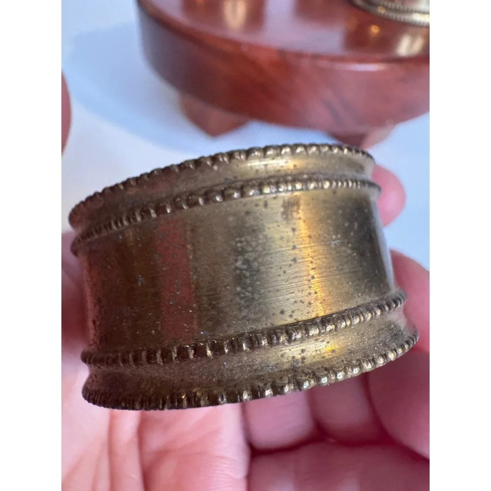 Vintage Brass Napkin Rings Set‎ of 4 Gold Tone Beaded Edge Classic Table Decor